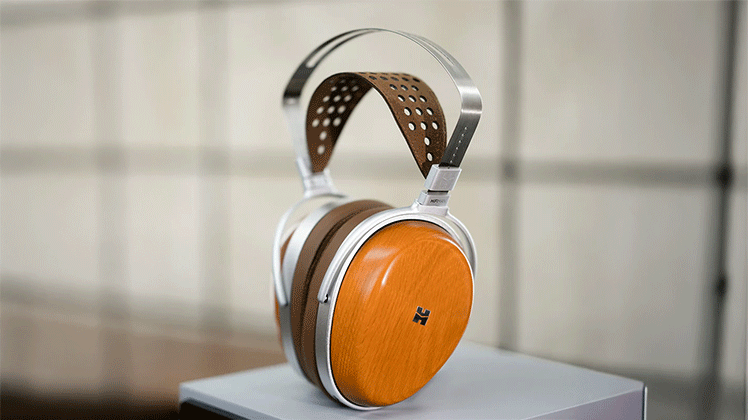 Geschlossene Over-Ear-Kopfhörer