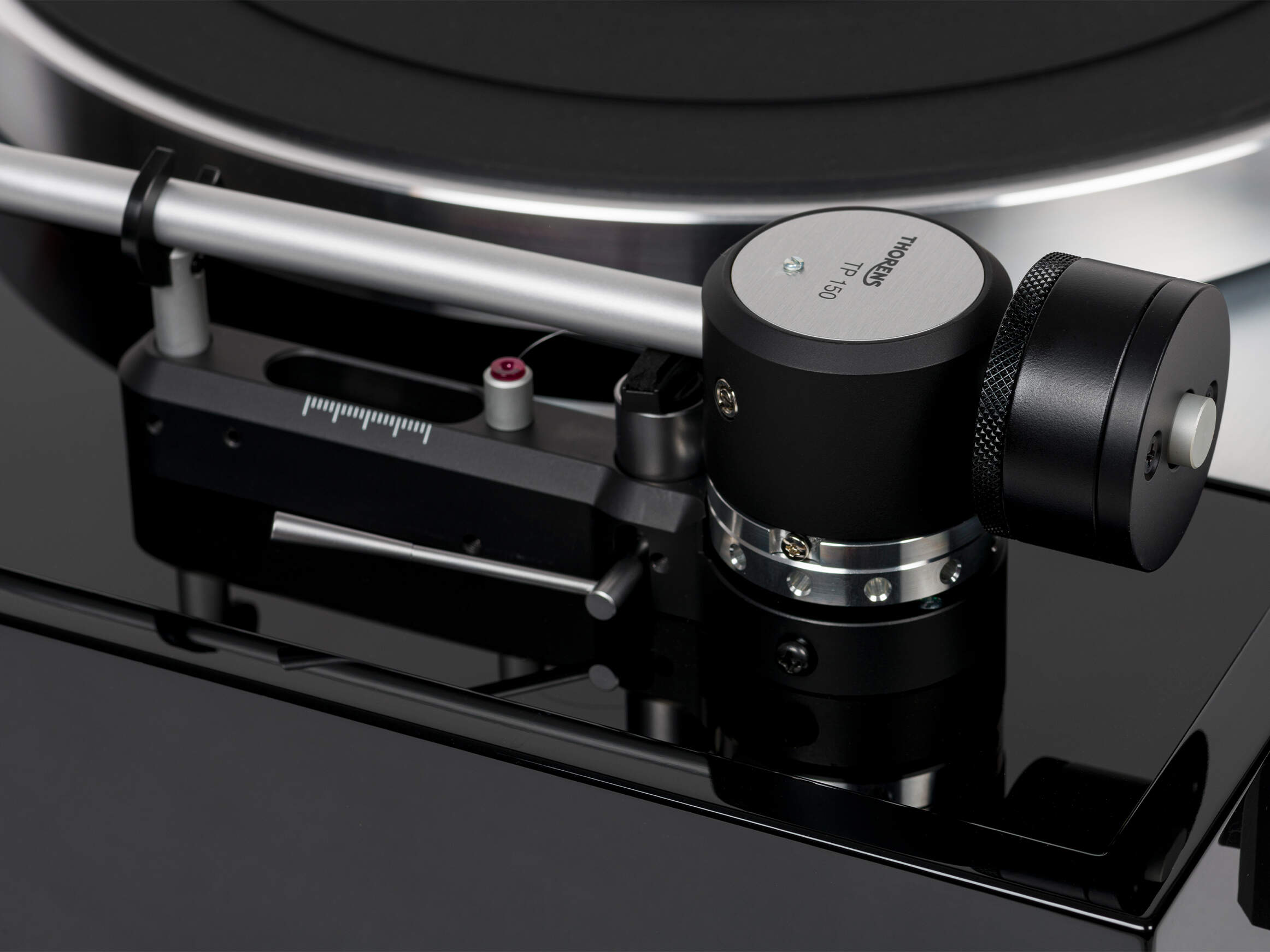 TD 1500, Schwarz