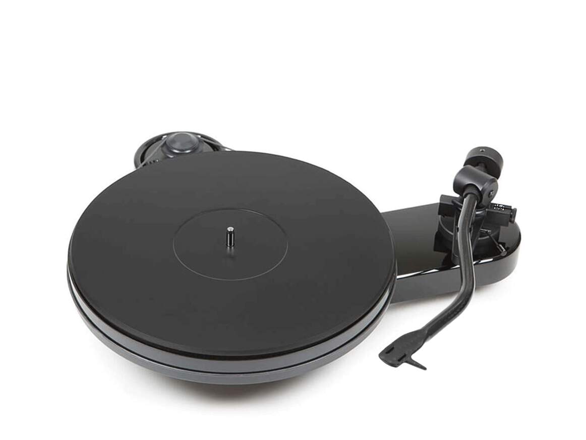 Pro-Ject RPM 3 Carbon SuperPack mit Sumiko Rainier